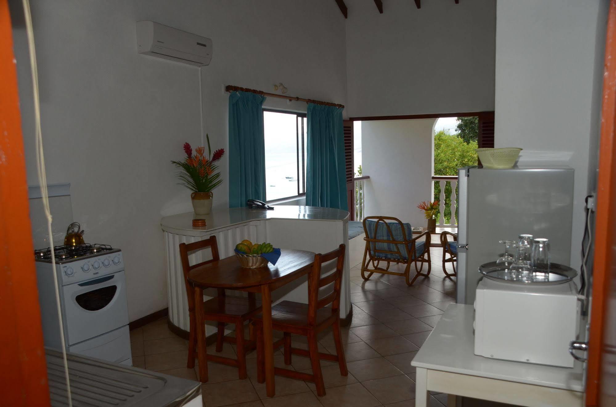 La Residence Villas & Studios Anse Royale Exterior foto
